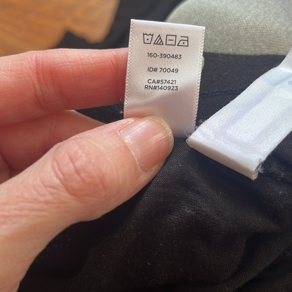 Like new Ann Taylor Loft black maxi skirt - Picture 9 of 9